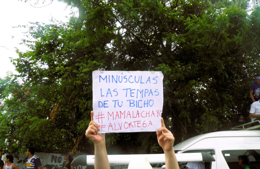 El-cartel-de-oro_Managua_Junio-2018_Abigail-Hernandez