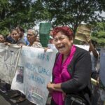 Managua, Nicaragua. 21/Junio/2018. Madres de El Chipote permanecen las 24 horas esperando por sus hijos que han sido injustamente encarcelados en operacion limpieza o en las protestas que se meantienen desde el 18 de abril contra el regimen dictatorial Ortega-Murillo. Oscar Navarrete
